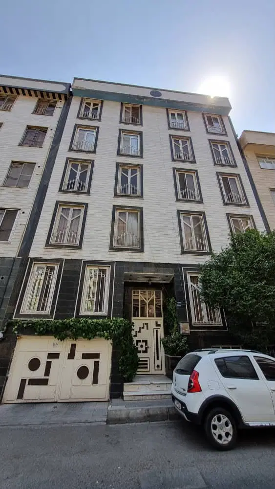 آپارتمان نقلی