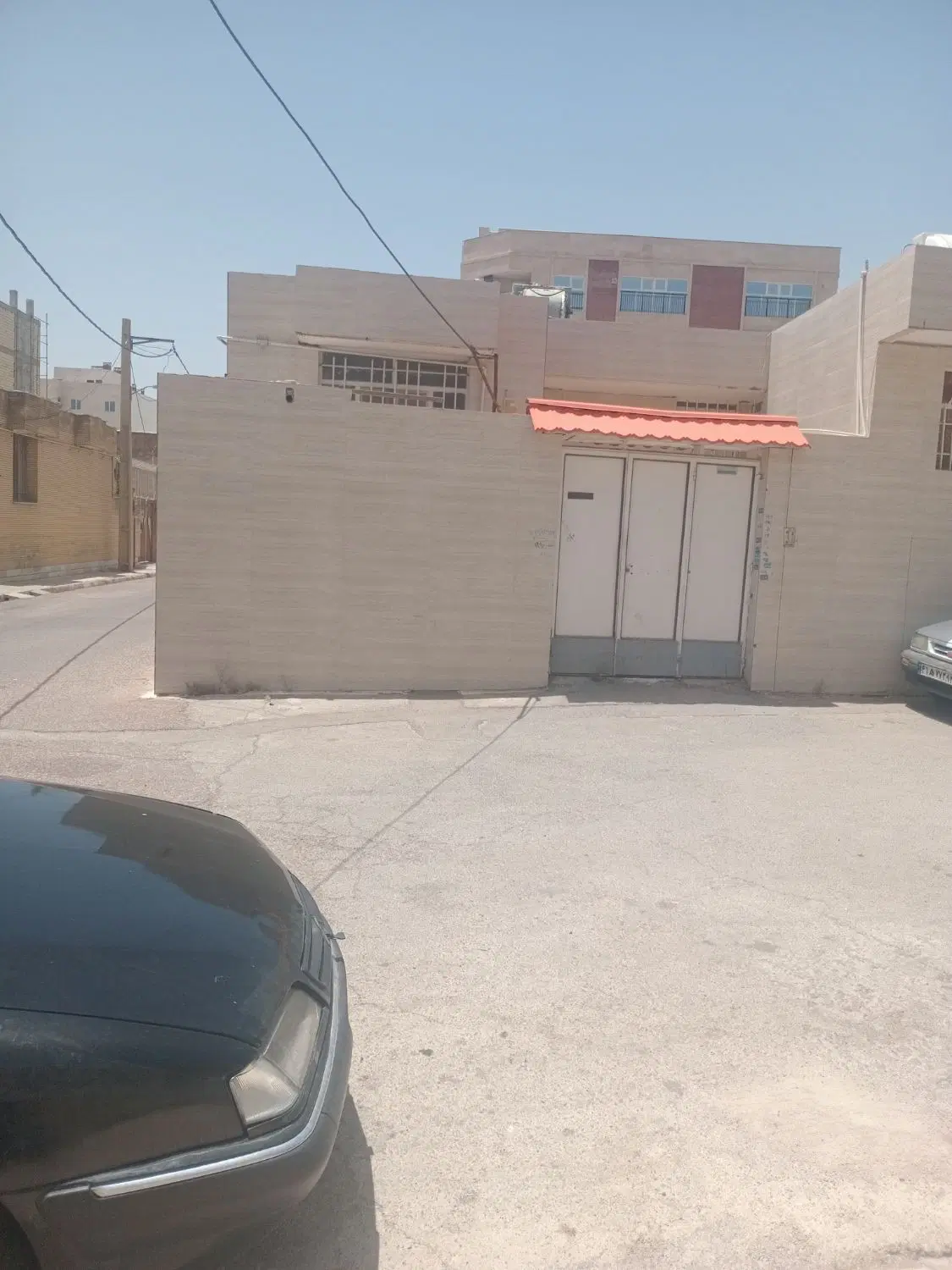 منزل ۱۰۵ متری فدک