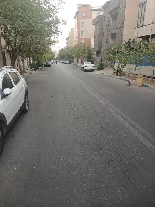 ۳۸۰متر تجاری صنعتی تابلوخور همکف بر خیابون