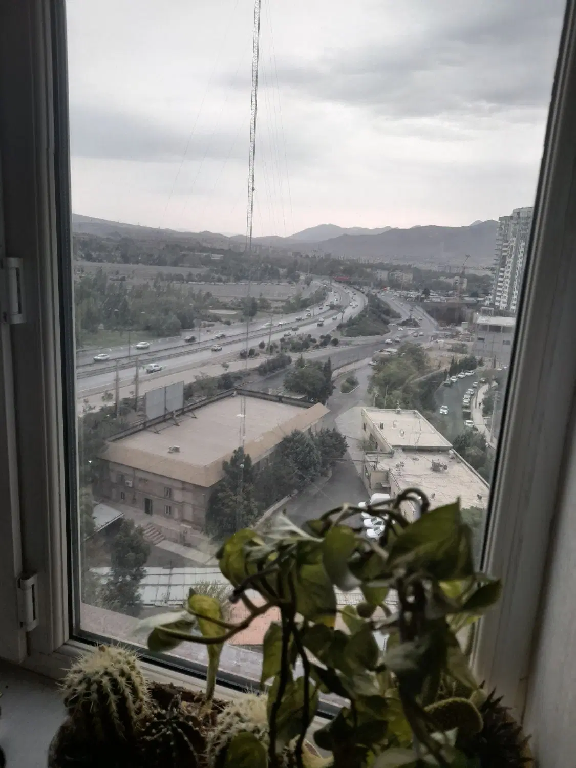 ۹۰ متر فول امکانات در برج های شهرک شهیدبهشتی