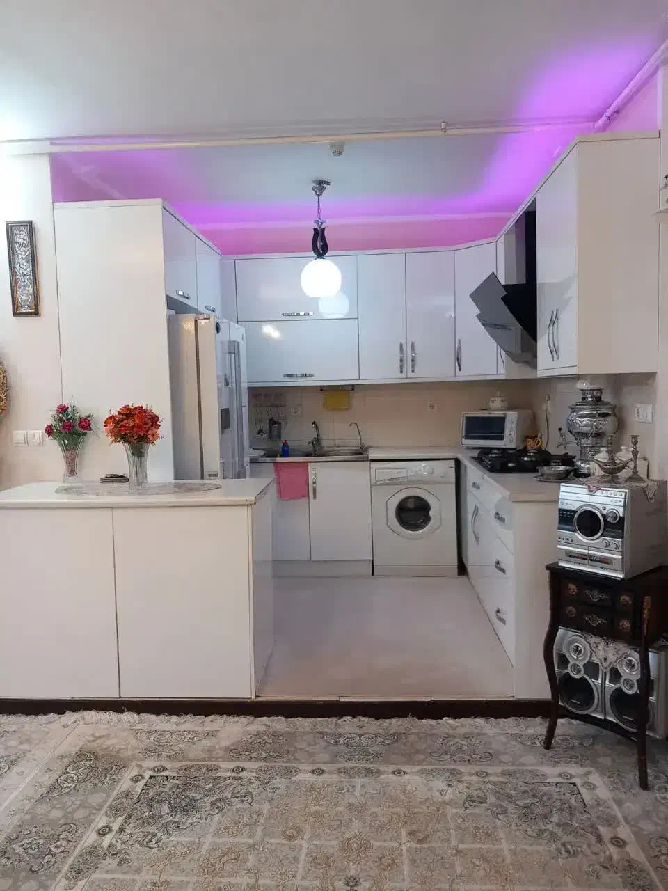 ۸۲متری_ سند آزاد_ پارکینگ مسقف