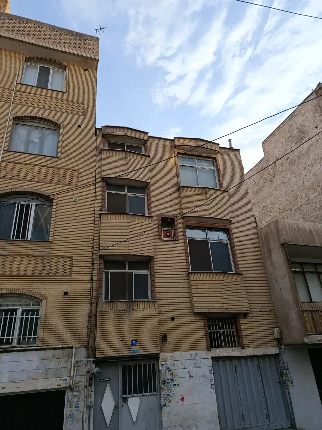 ۲طبقه ونیم دربستی اجاره در مشیریه