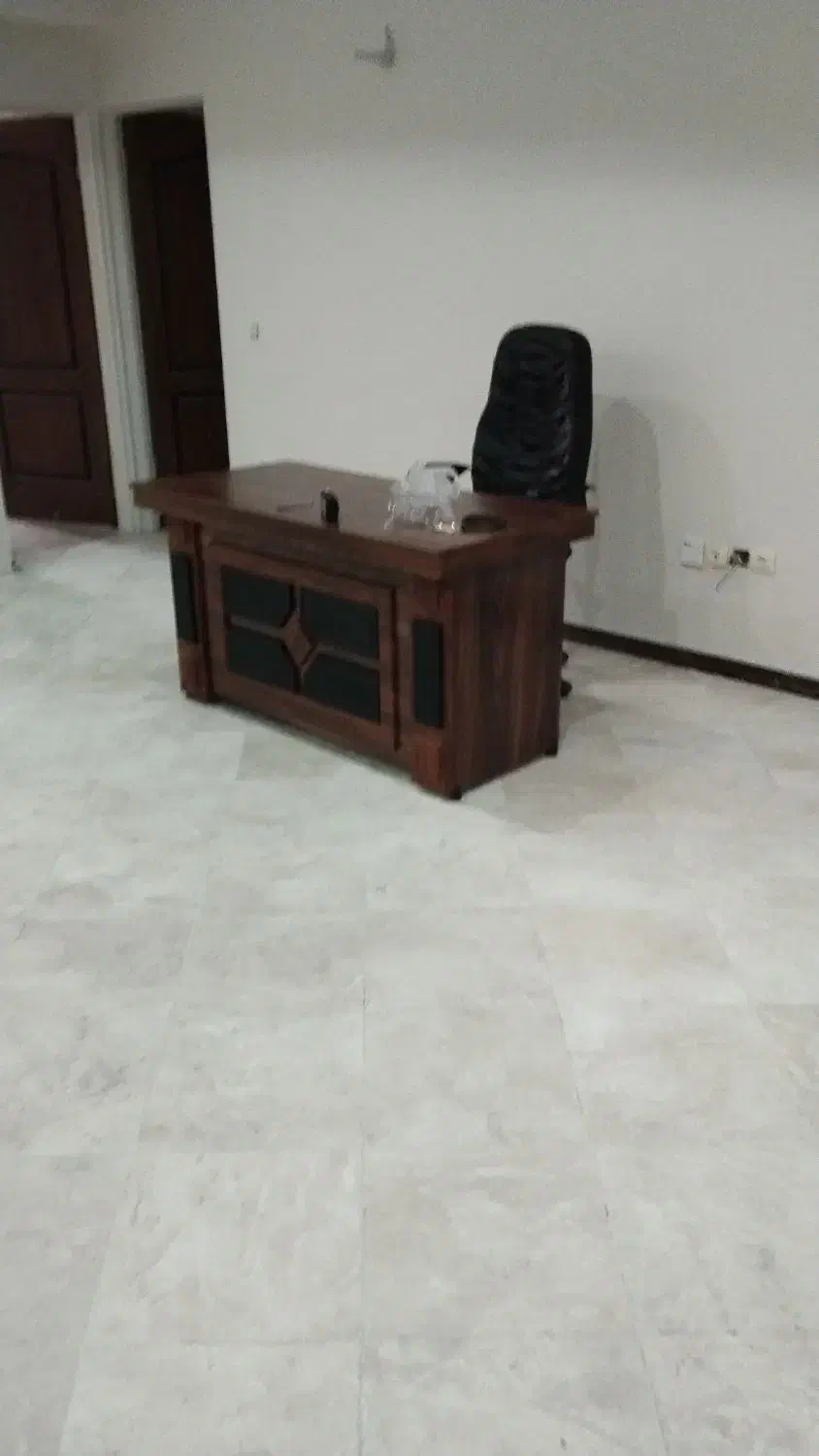 اجاره اتاق اداری جهت همکار وکیل