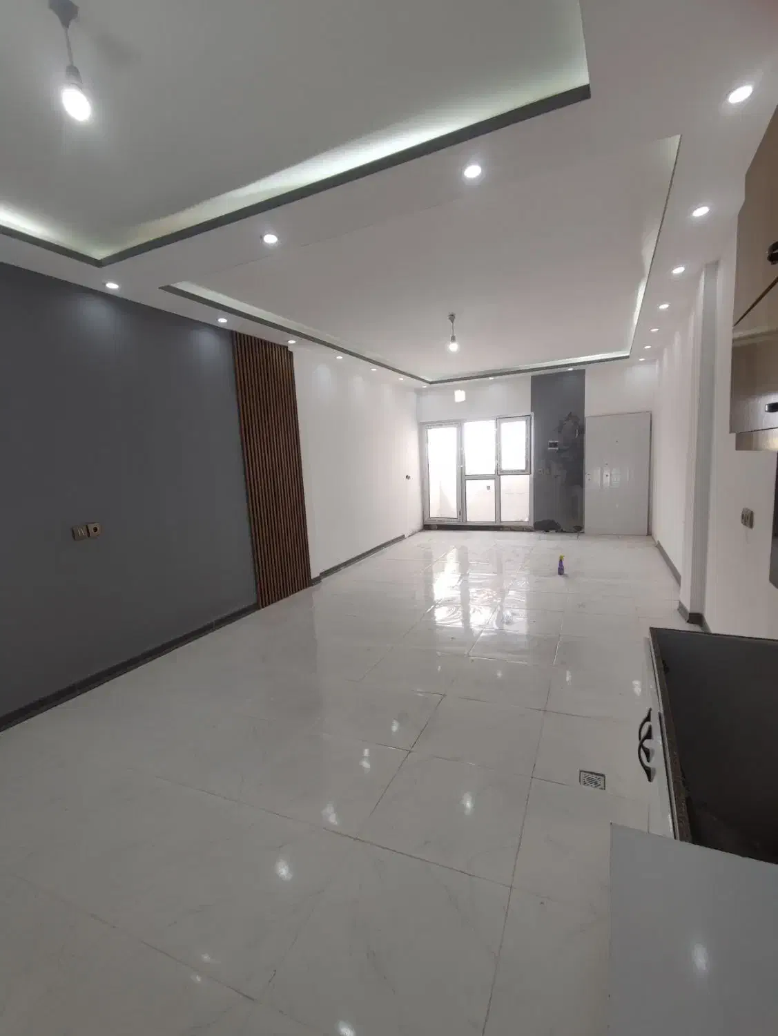 رهن و اجاره  نوساز 100متری