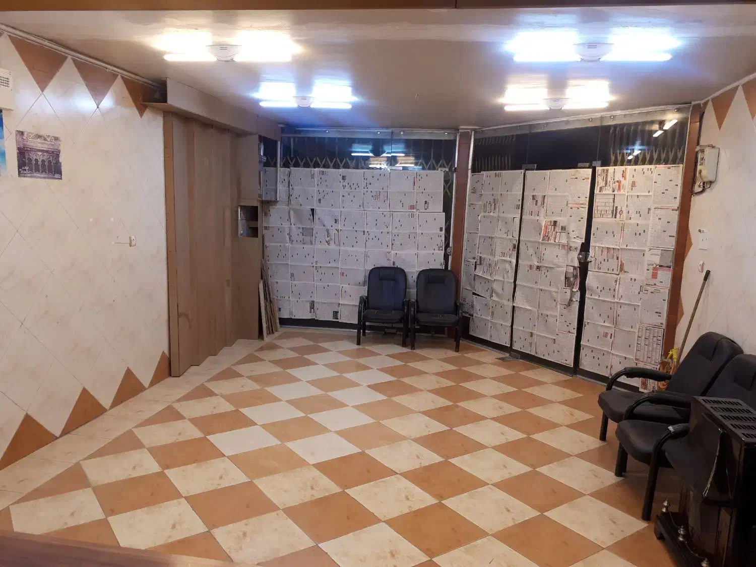 مغازه دو نبش خ عدل سنایی