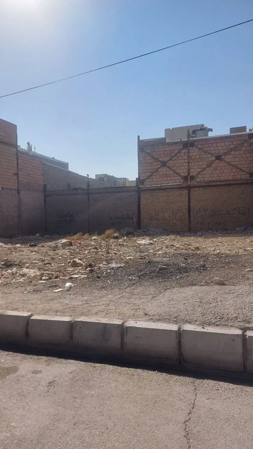 یک قطعه زمین ۱۴۴ متری بهر ۸