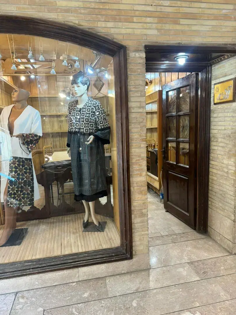 اجاره مغازه ویترین دار
