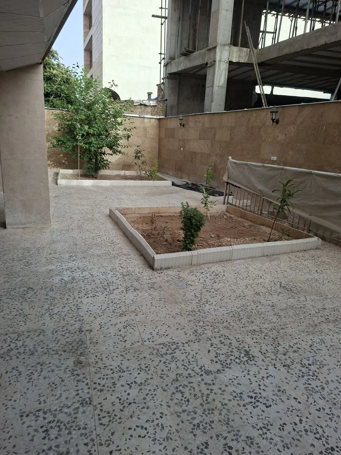 فروش آپارتمان دو خواب در خیابان تحویلی