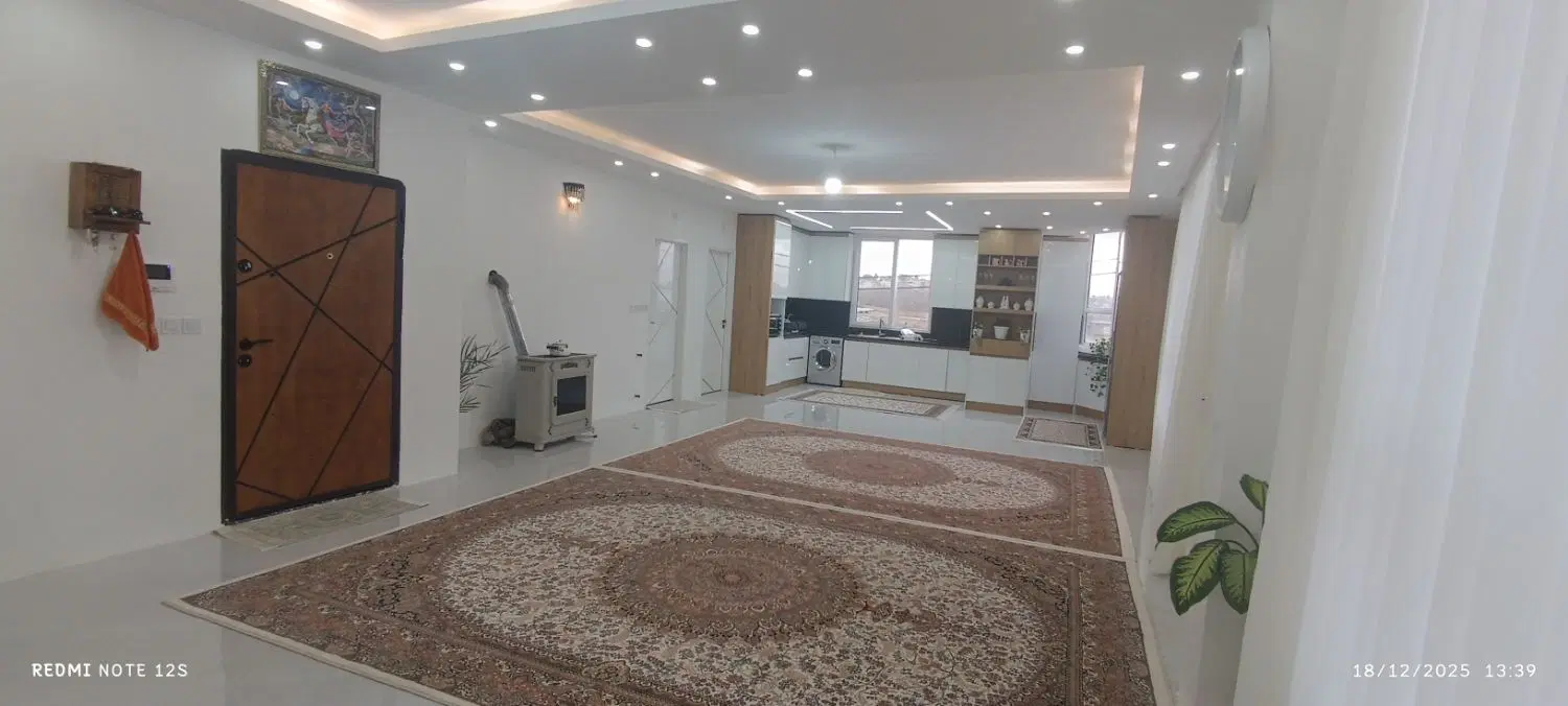 خانه صندل آباد دونبش
