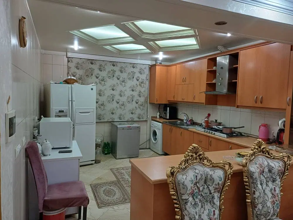 فروش تکواحدی۸۰مشابه ۹۰متر_پیروزی_دریاباری صددستگاه