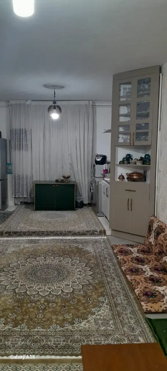 واحد ۹۰ متری طبقه اول دوخوابه