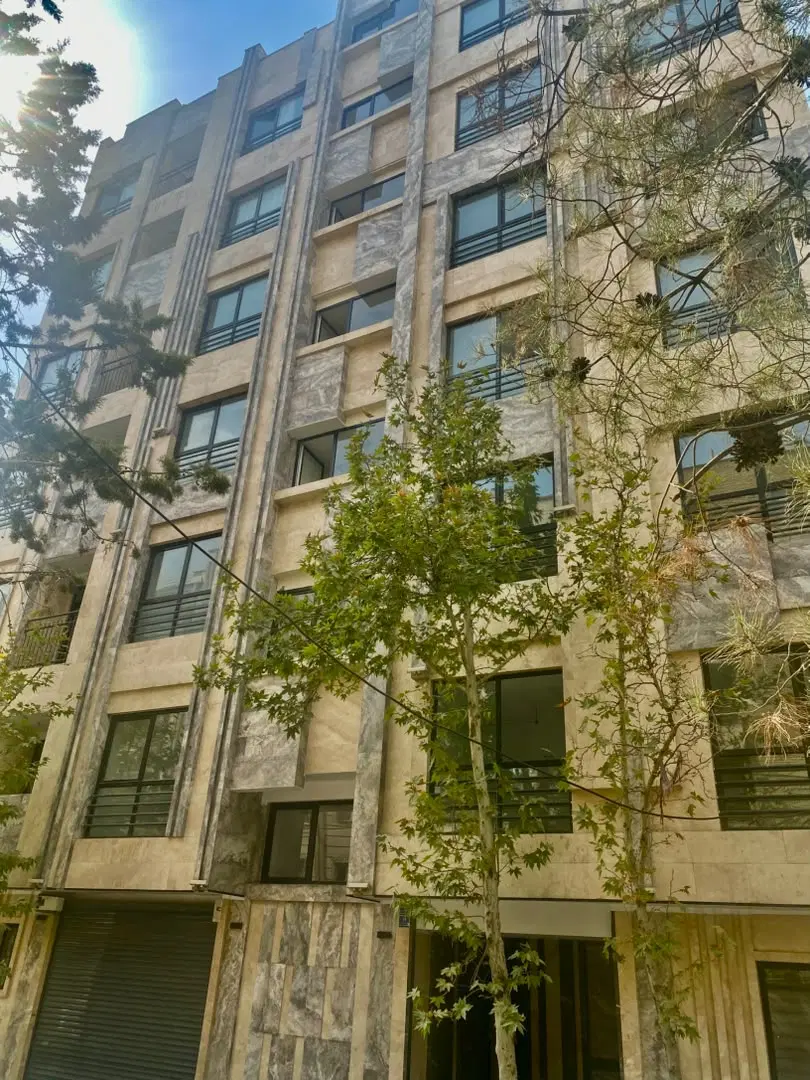 شاهین شمالی_کبیری طامه_۱۳۵ متر ۳خواب_نوساز