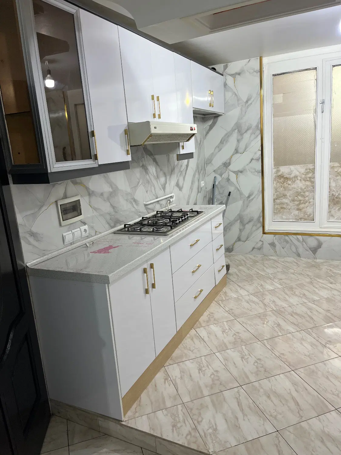 اپارتمان ۷۲ متری دو خواب با پارکینگ