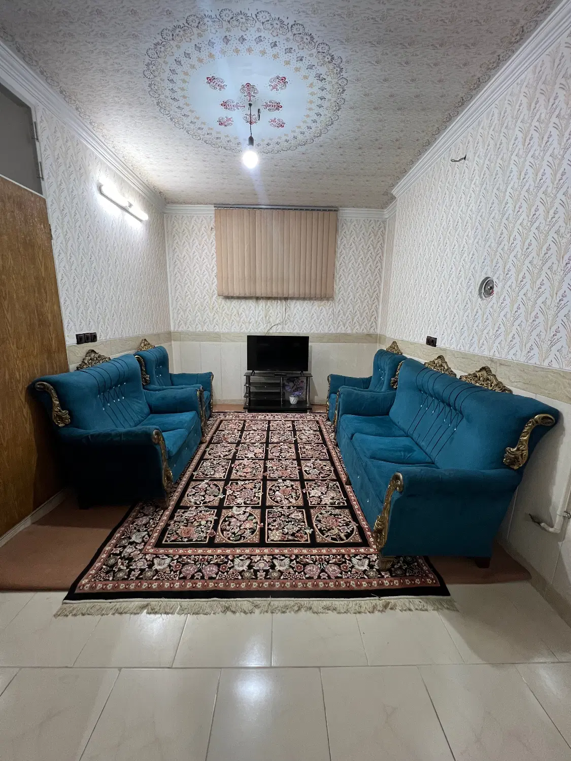اقامتگاه شخصی و دربستی با پارکینگ