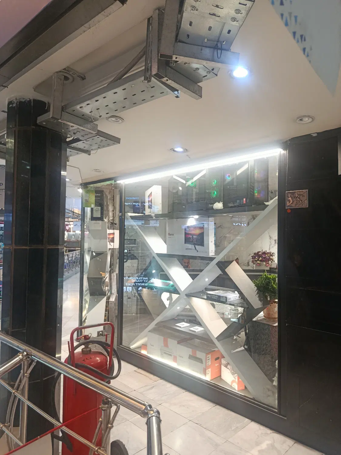 فروش مغازه در پاساژ ایران