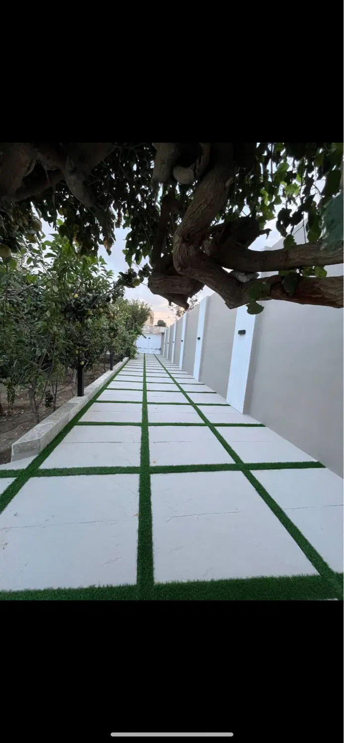 باغ ۱۲۰۰ متری با مدارک کامل