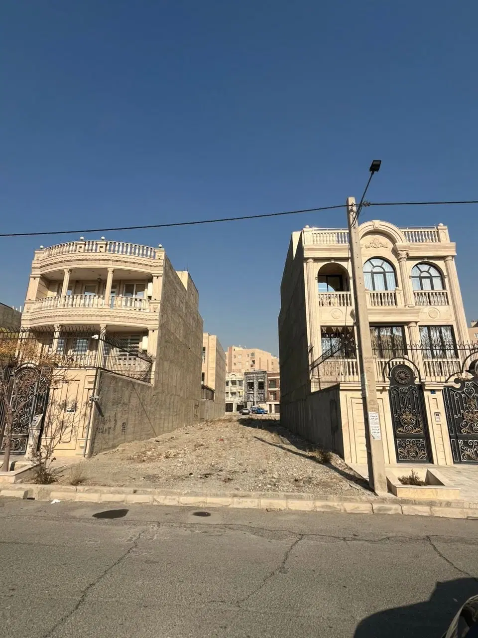 ۲۰۷ متر زمین فاز ۵ اندیشه مناسب ساخت و مشارکت