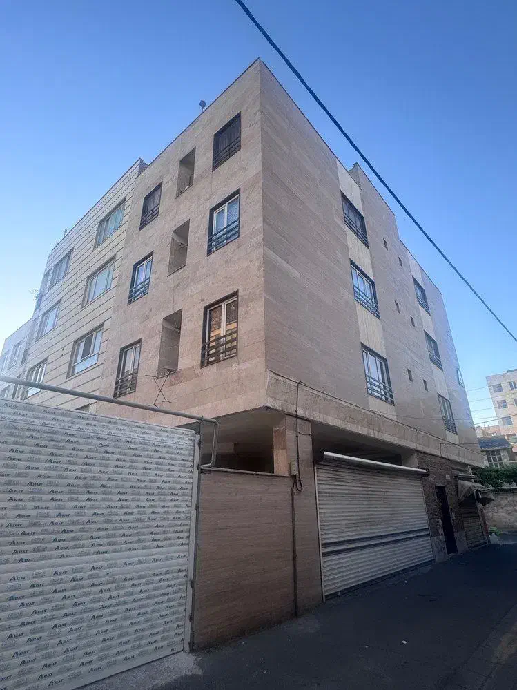 ۷۸ متری خوش نقشه
