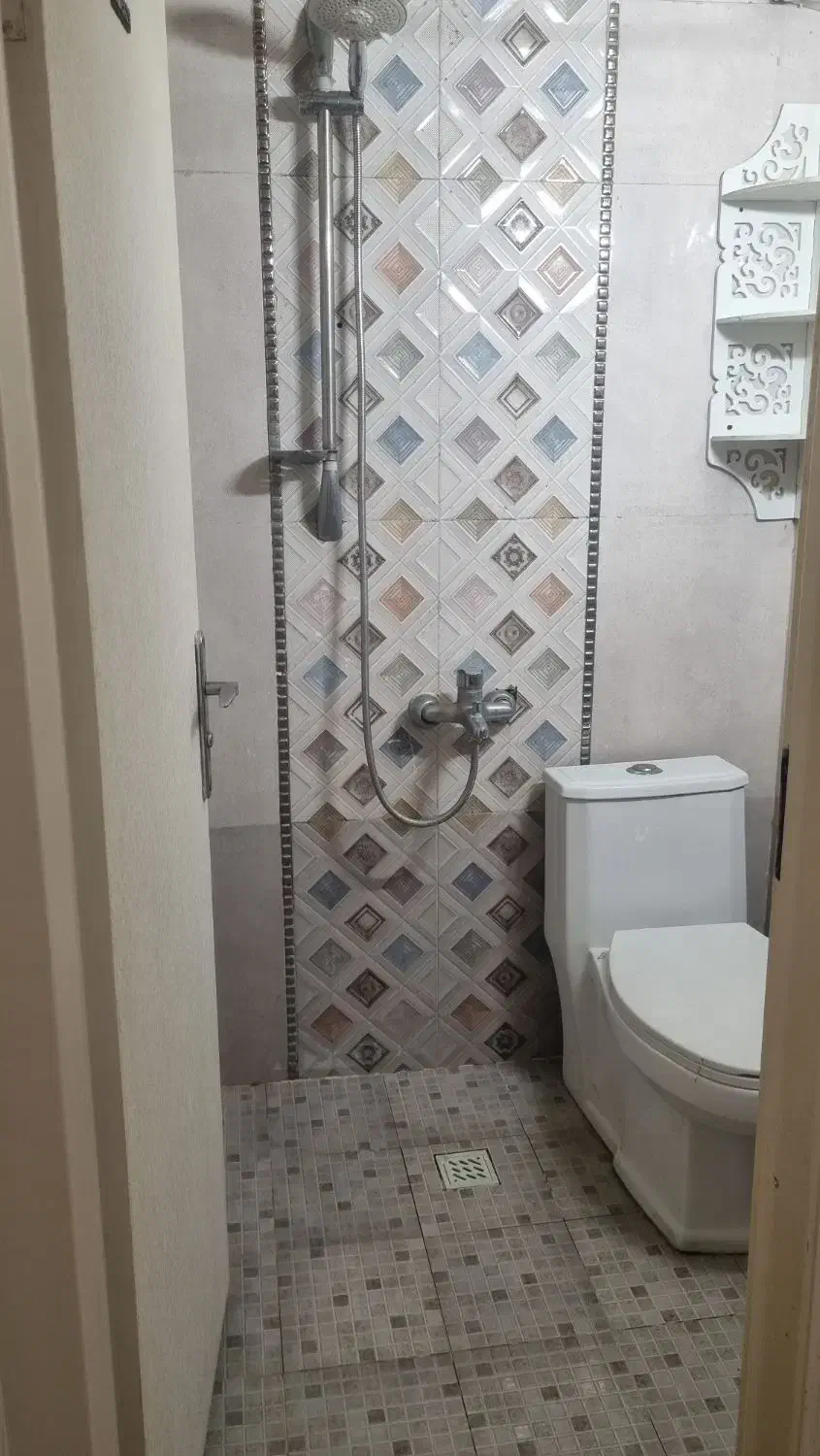 رهن و اجاره آپارتمان تک واحدی ۱۰۰ متری