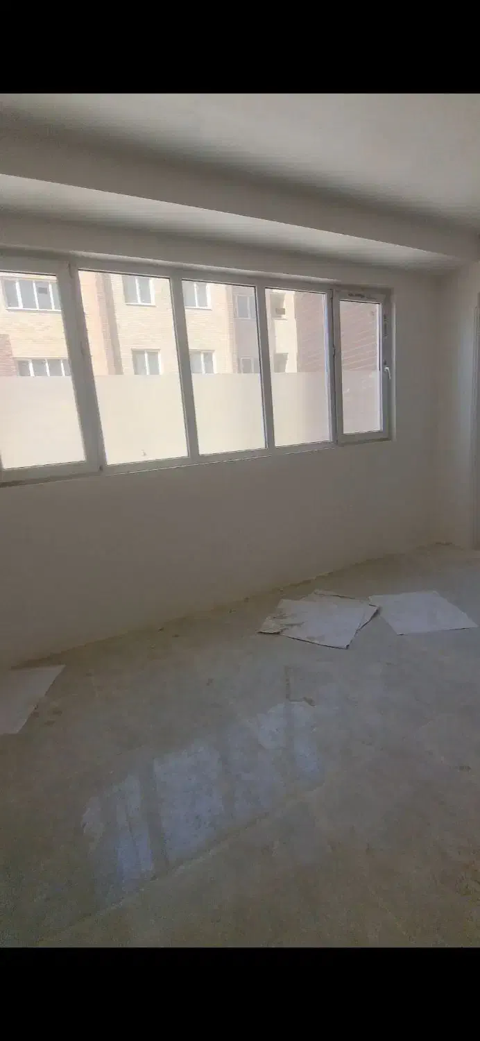 واحد ۸۵ متری آرمان کرمانی