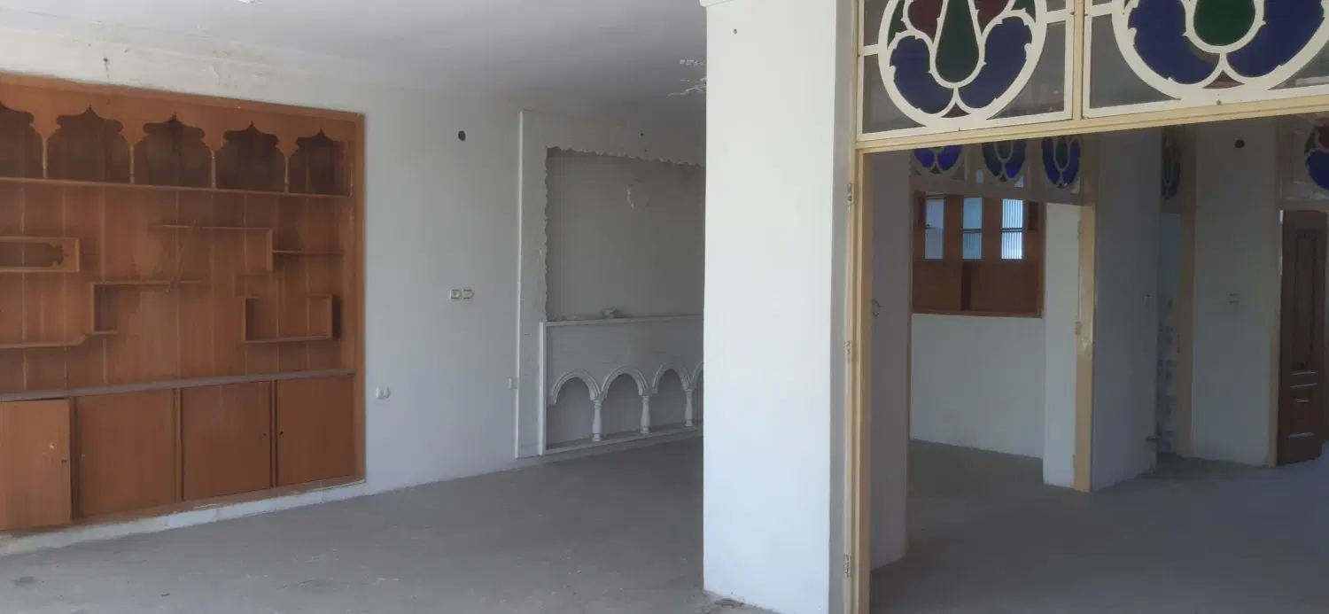 یک طبقه ۱۷۰ متری راه جدا دربست در خیابان گلسرخی
