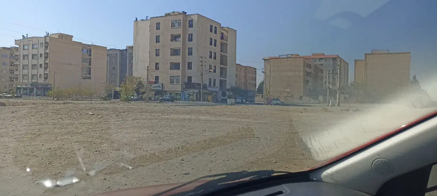 زمین ۱۰۰۰ متری مسکونی در فلکه پنجم فردیس