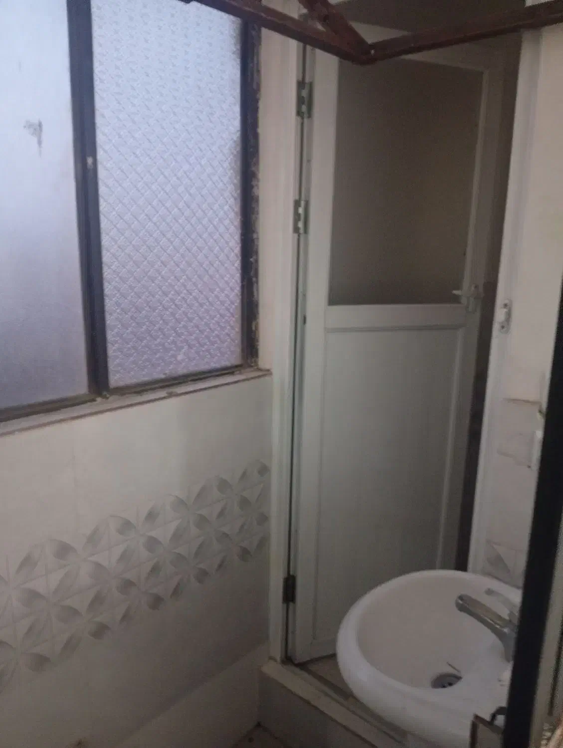 آپارتمان طبقه 4با آسانسور سرعقب 65