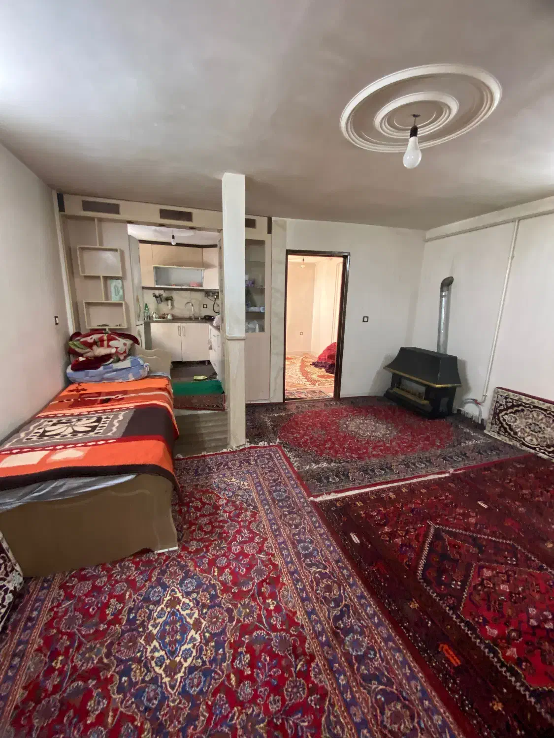 اجاره واحد ۷۰ متری در خیابان مجاهد