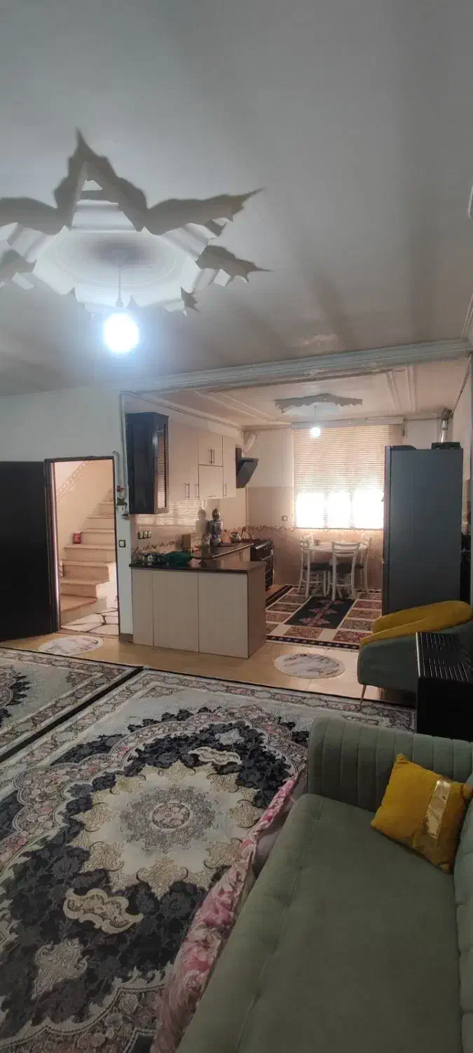 ویلایی102 متر 80 متر بنا