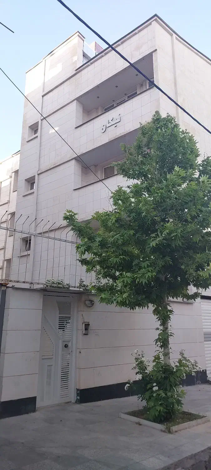 رهن کامل ۲ خواب میدان صنایع