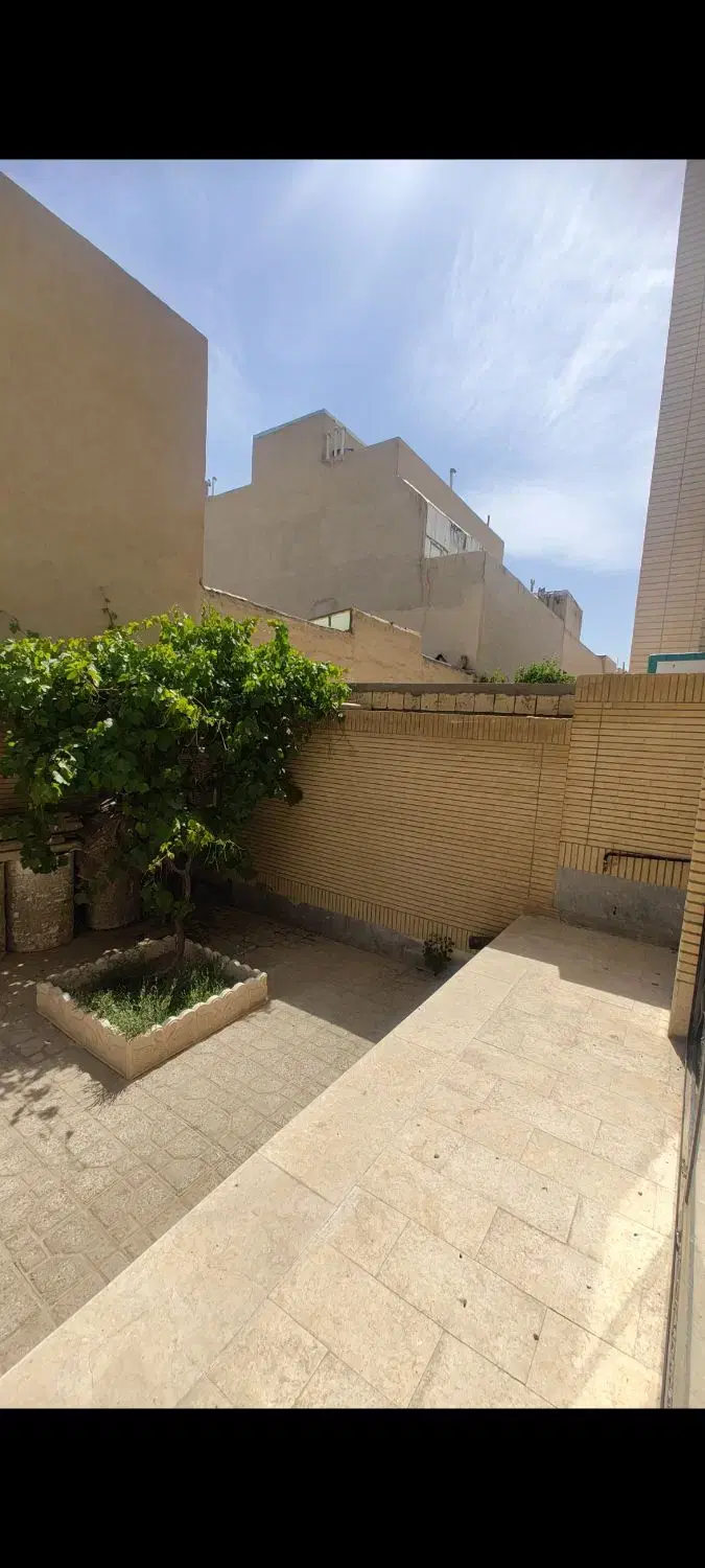 همکف خوش نقشه خانه کارگر
