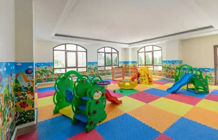 ۱۰۰متری برج باغ سیمرغ
