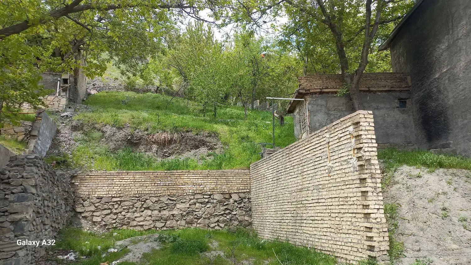 زمین ۵۵۰متری سندتک برگ ملکی اب وبرق وگازوتلفن