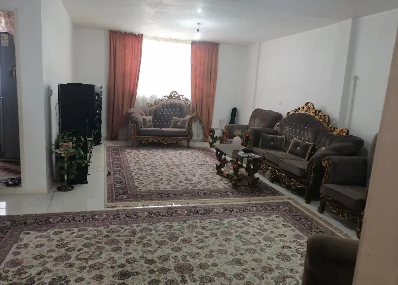 اجاره باطری سازی ۱۱۰ متر هشت بهشت طبقه سوم
