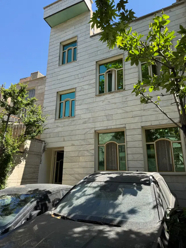 ملک 150 متری