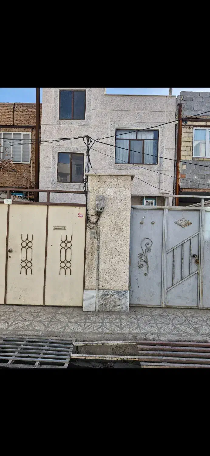 خانه دو طبقه