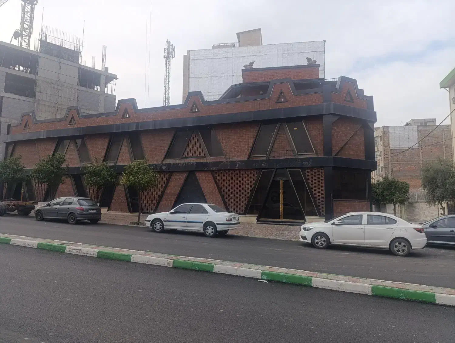 رستوران  یا فروشگاه (جانباز ۳۶)