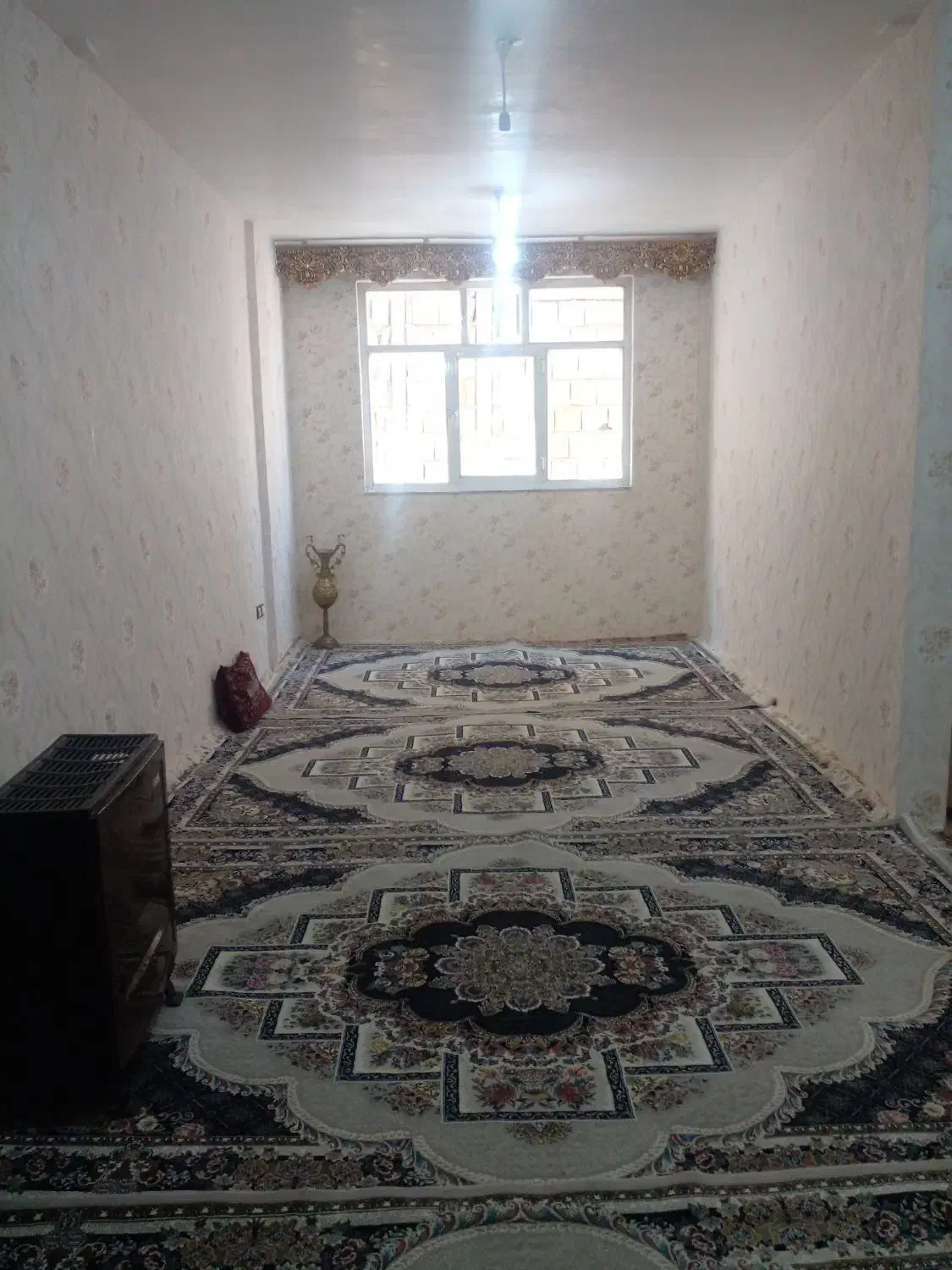 خانه دو طبقه نیم