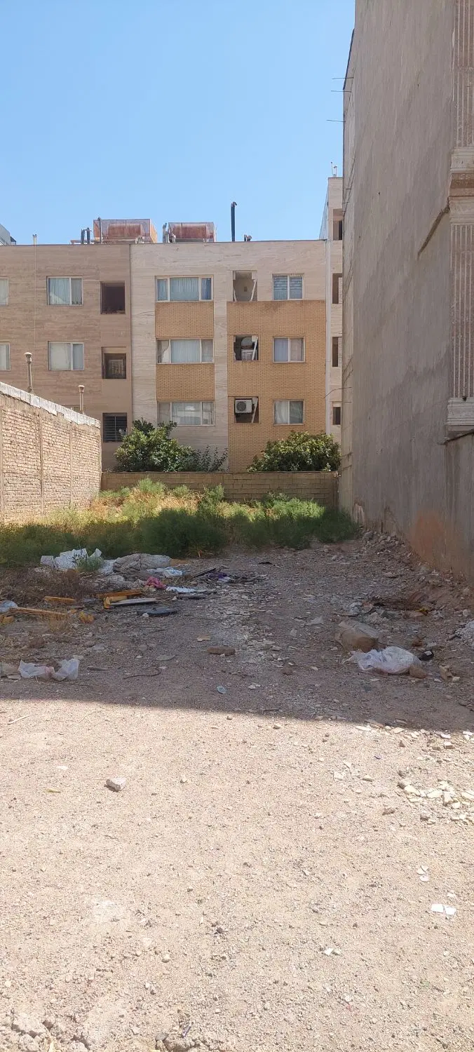 فروش زمین ۲۰۰ متر شهرک زیتون درب از حیاط سندتک برگ
