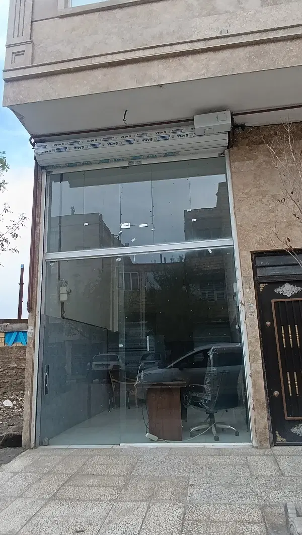ملک 65متری تجاری دائم،اب برق گازمستقل نزدیک حاشیه