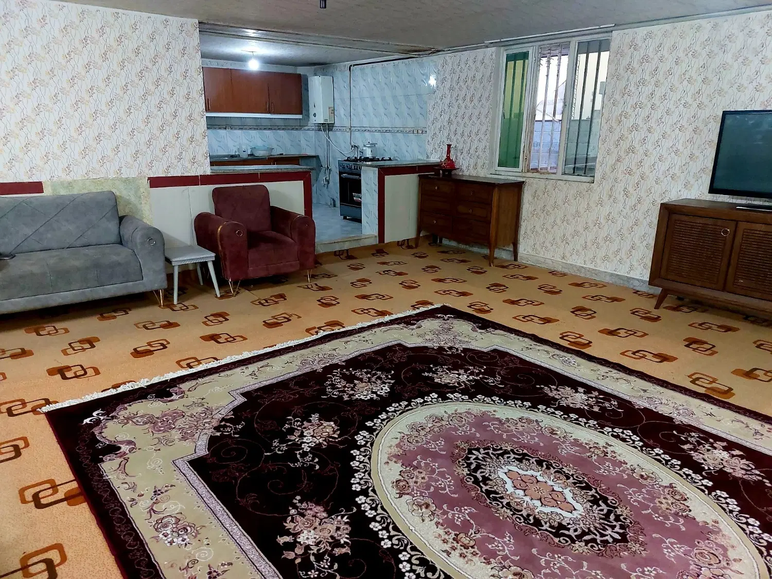 اجاره روزانه خانه ویلایی پارکینگ دار حیاط دار