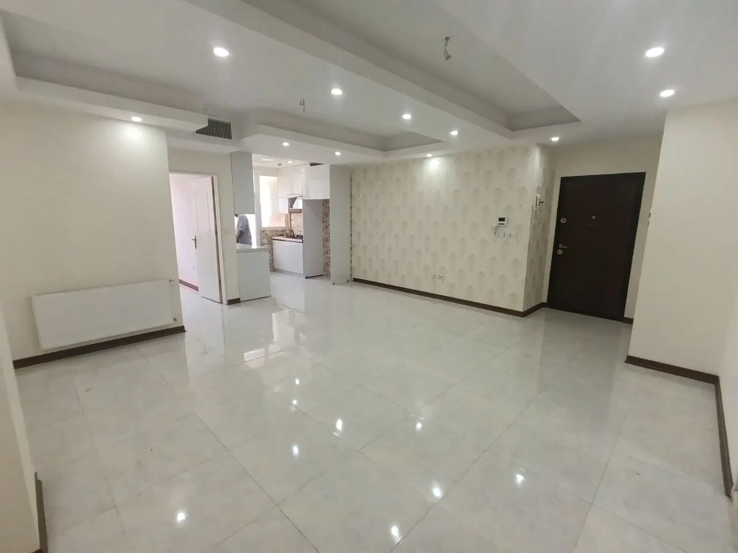 64 متر فول امکانات