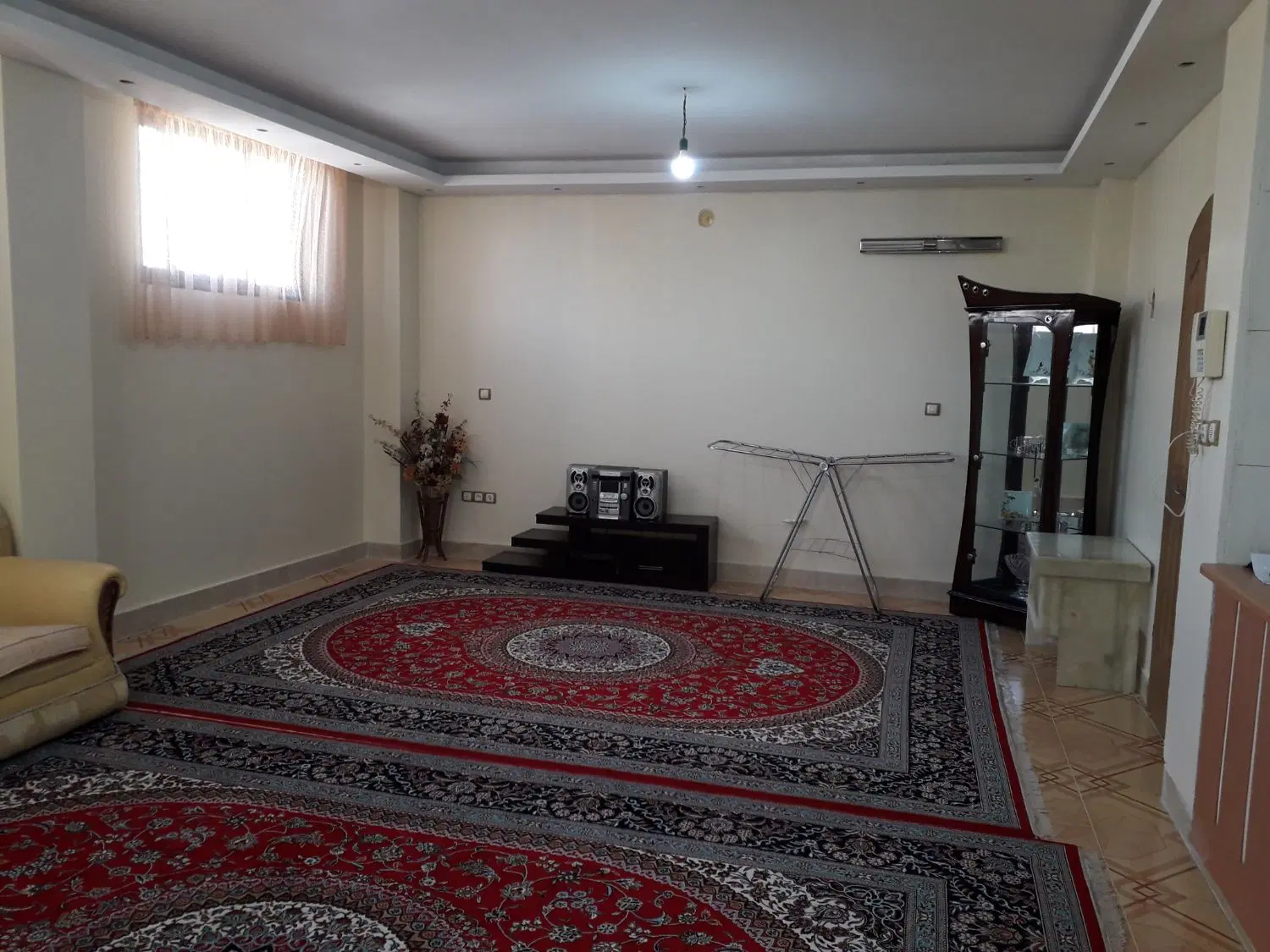 فروش یک واحد آپارتمان