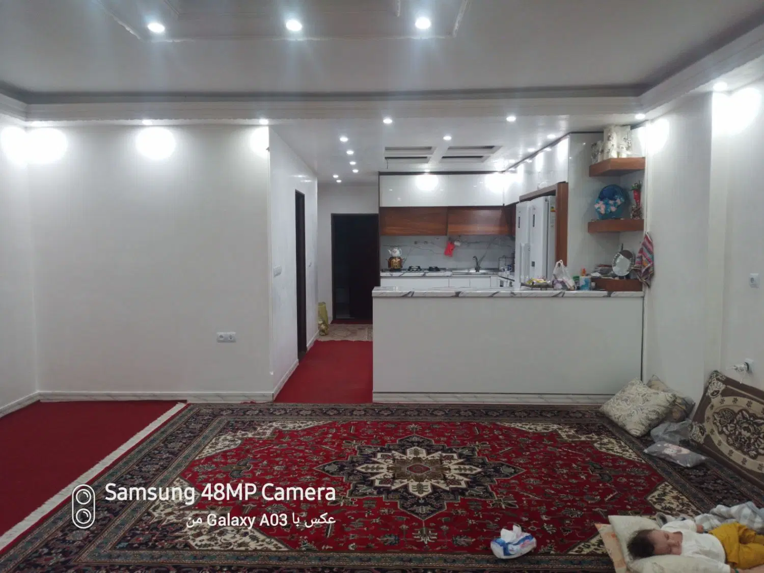 آپارتمان ۵طبقه طبقه همکف ۱۵۰متر بفروش میرسد