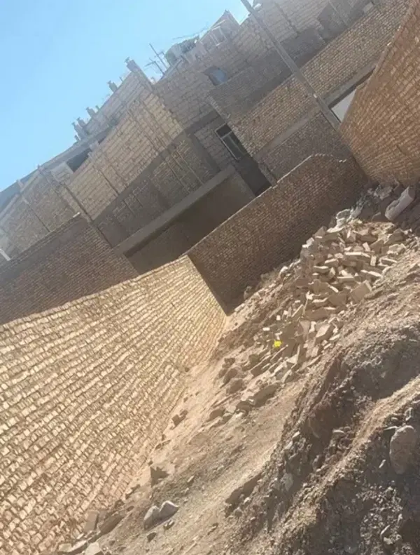زمین امام علی