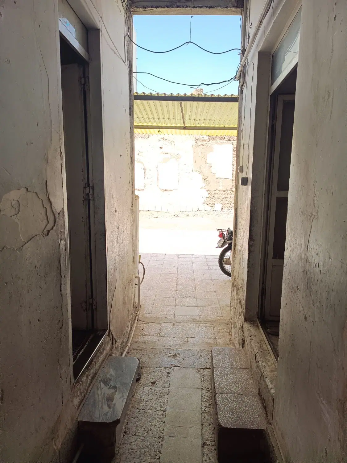 منزل کلنگی به متراژ ۲۰۱ متر