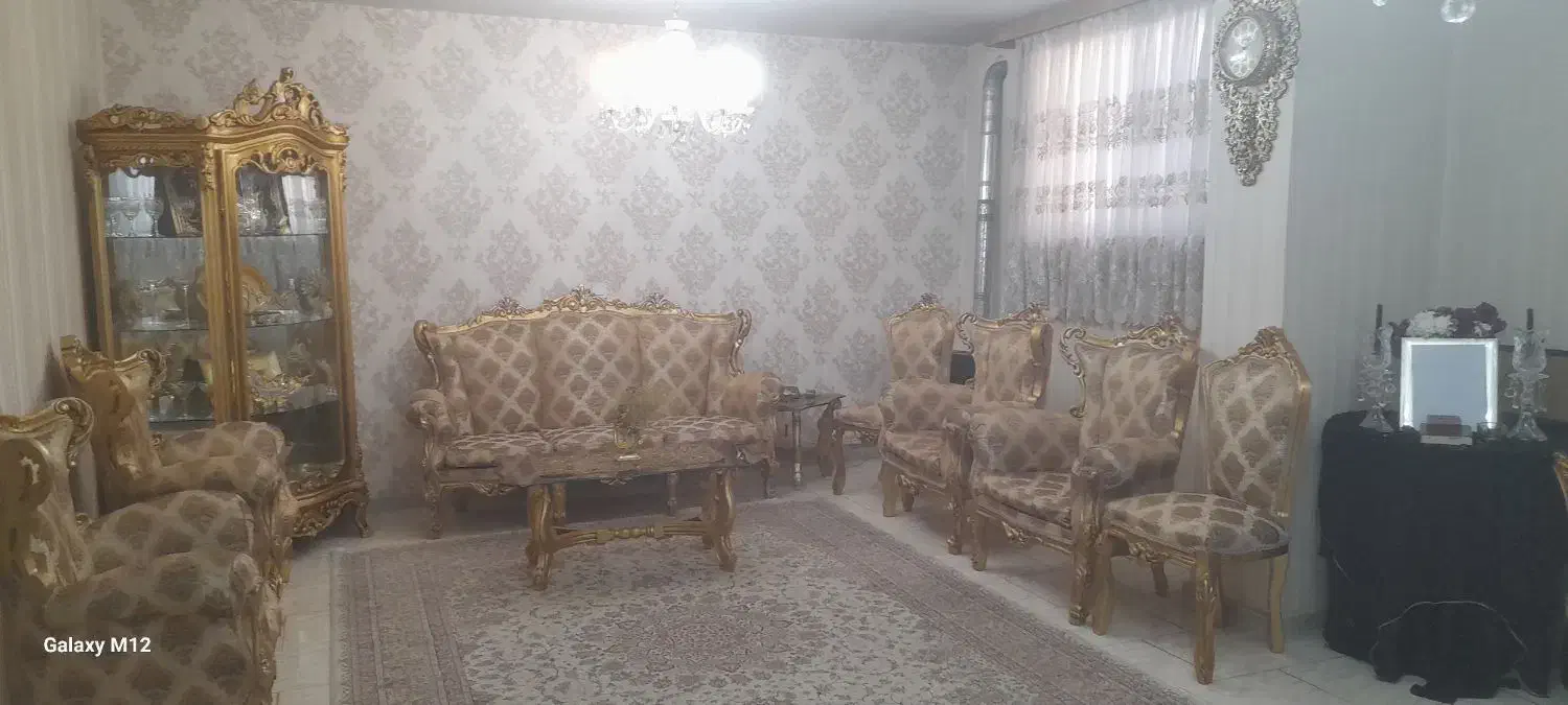 واحد۱۳۰متری شهرک گلستان( راه آهن) منطقه۲۲