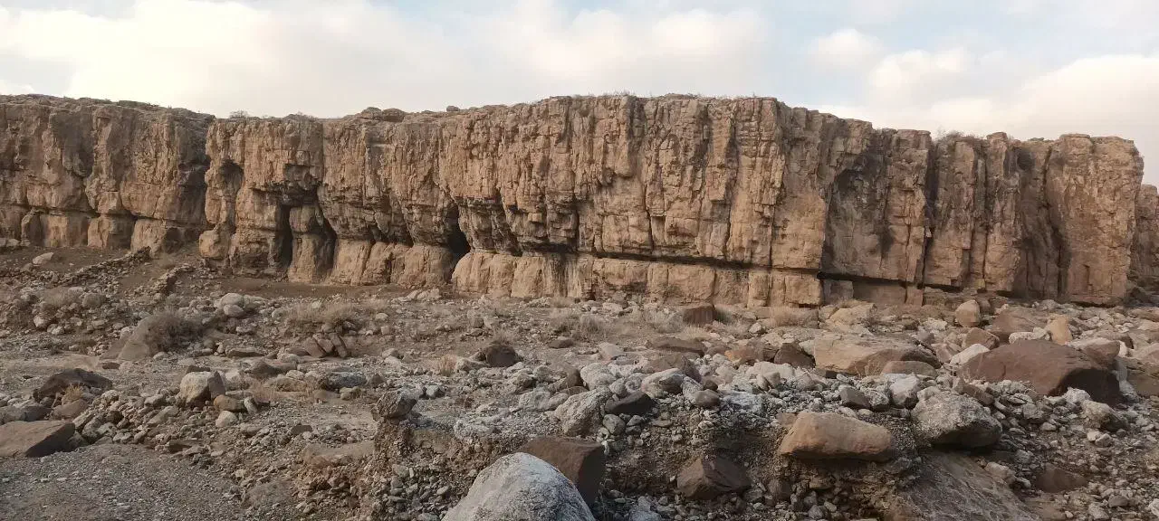 معاوضه معدن سنگ دارای مستاجر150میلیونی با آپارتمان