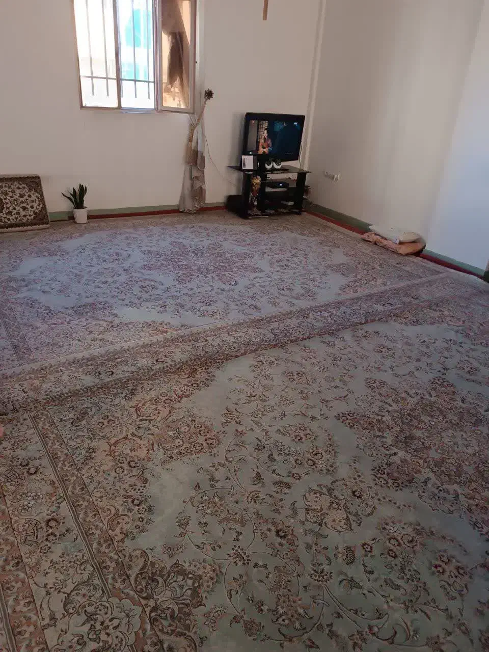 اجاره واحد ۱۱۰ متر دو خوابه میدان نبوت