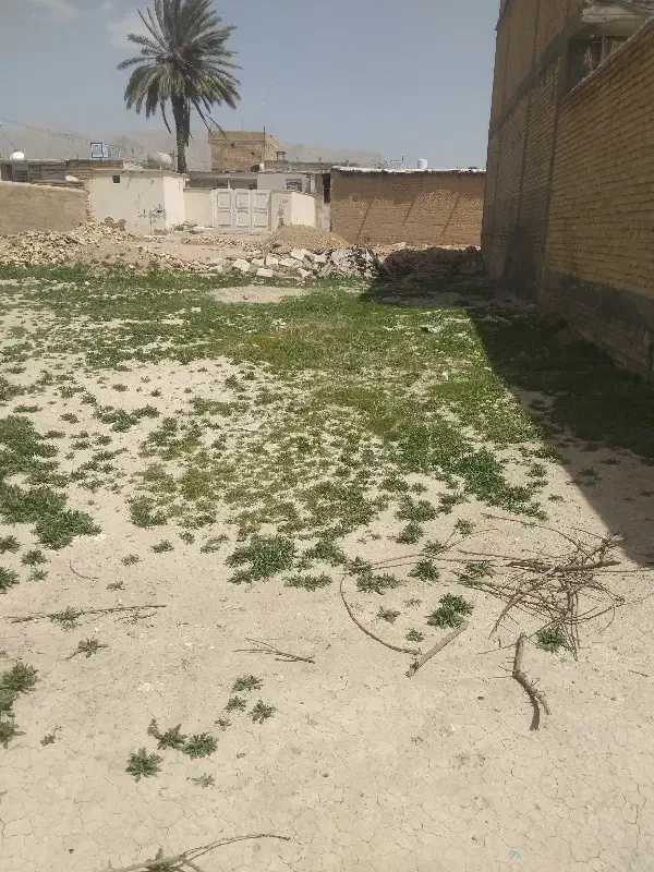 زمین فروشی